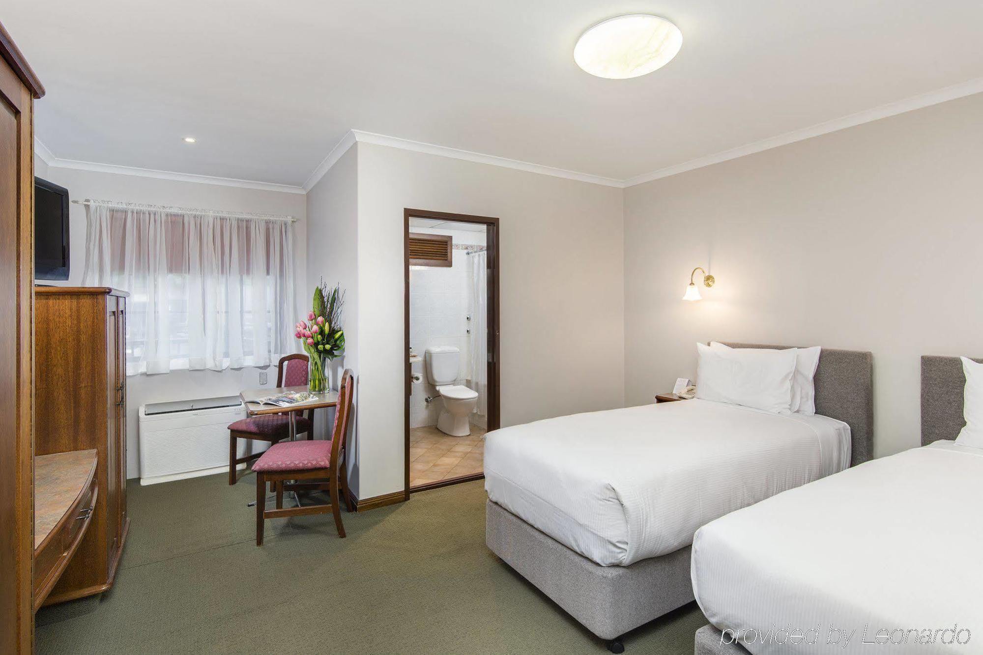 Adelaide Inn Extérieur photo